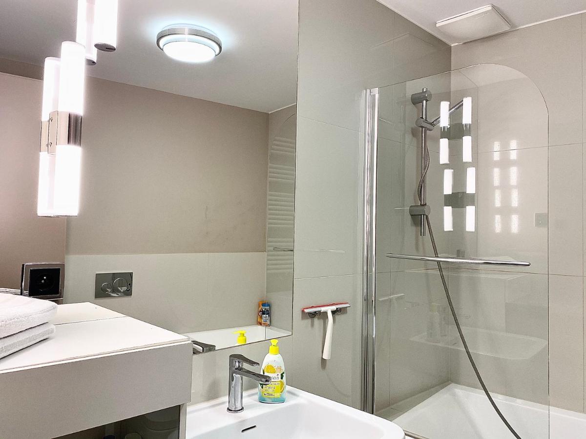 Exclusive Apartment + Best Located Praga Esterno foto
