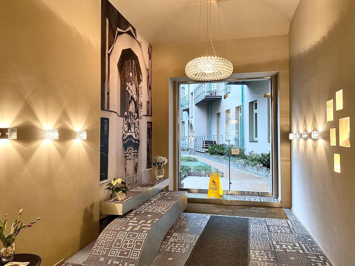 Exclusive Apartment + Best Located Praga Esterno foto