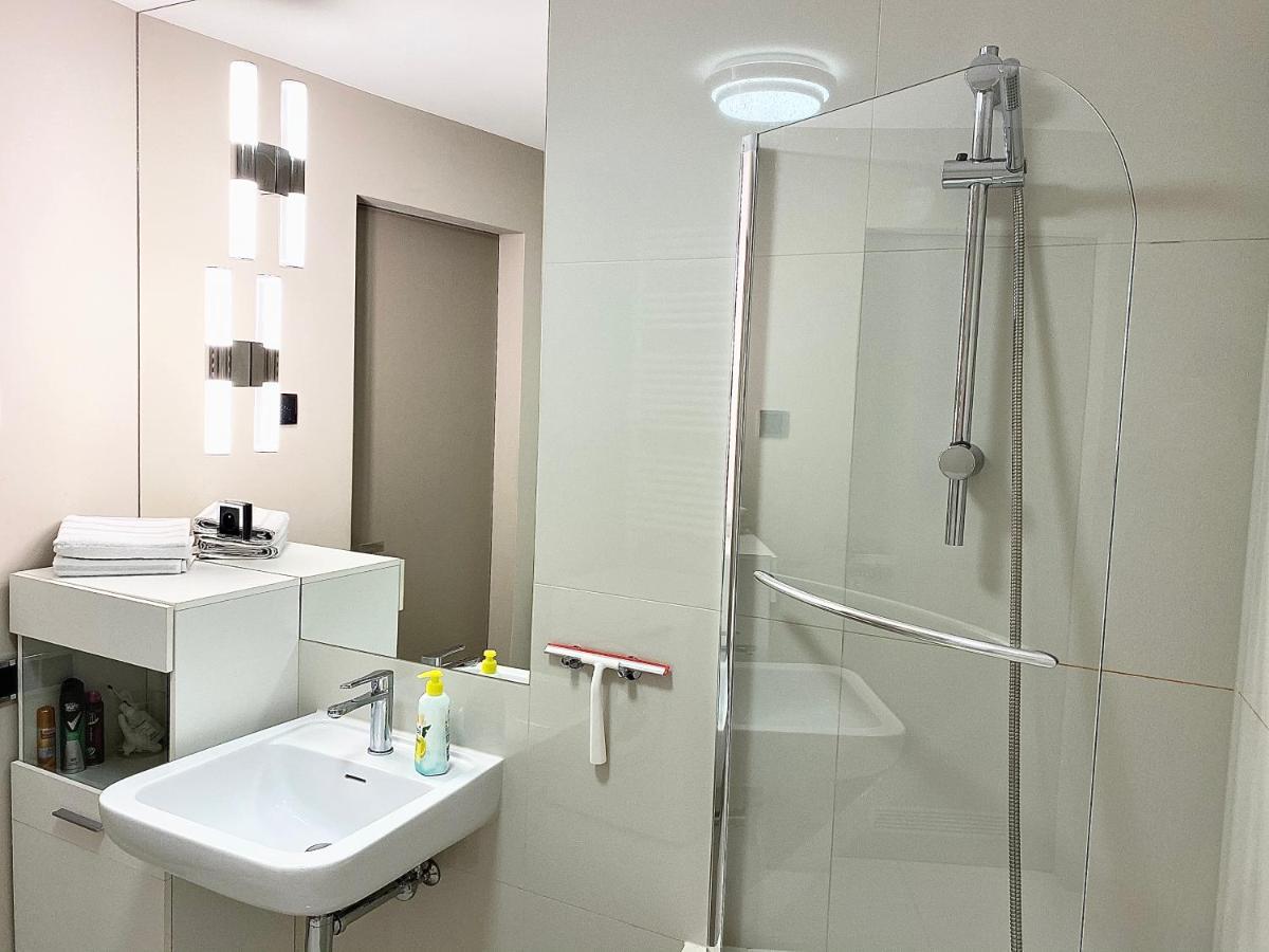 Exclusive Apartment + Best Located Praga Esterno foto