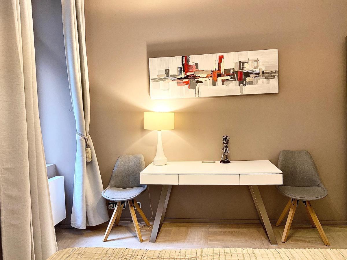 Exclusive Apartment + Best Located Praga Esterno foto